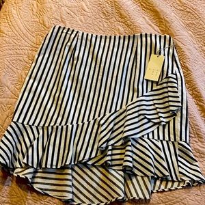 White and Black Striped Skirt a•n•d e a w y